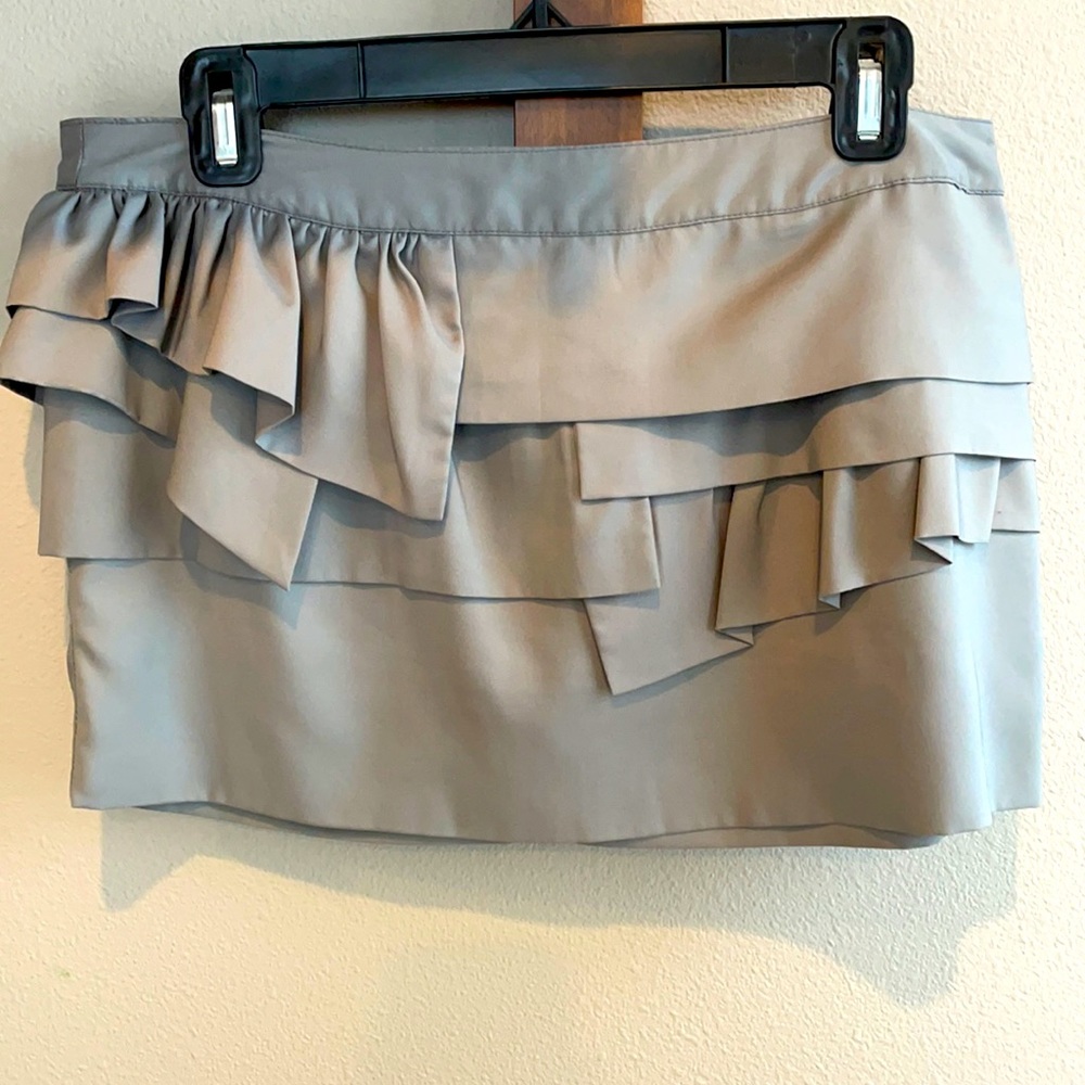 Wilster gray mini skirt size medium.